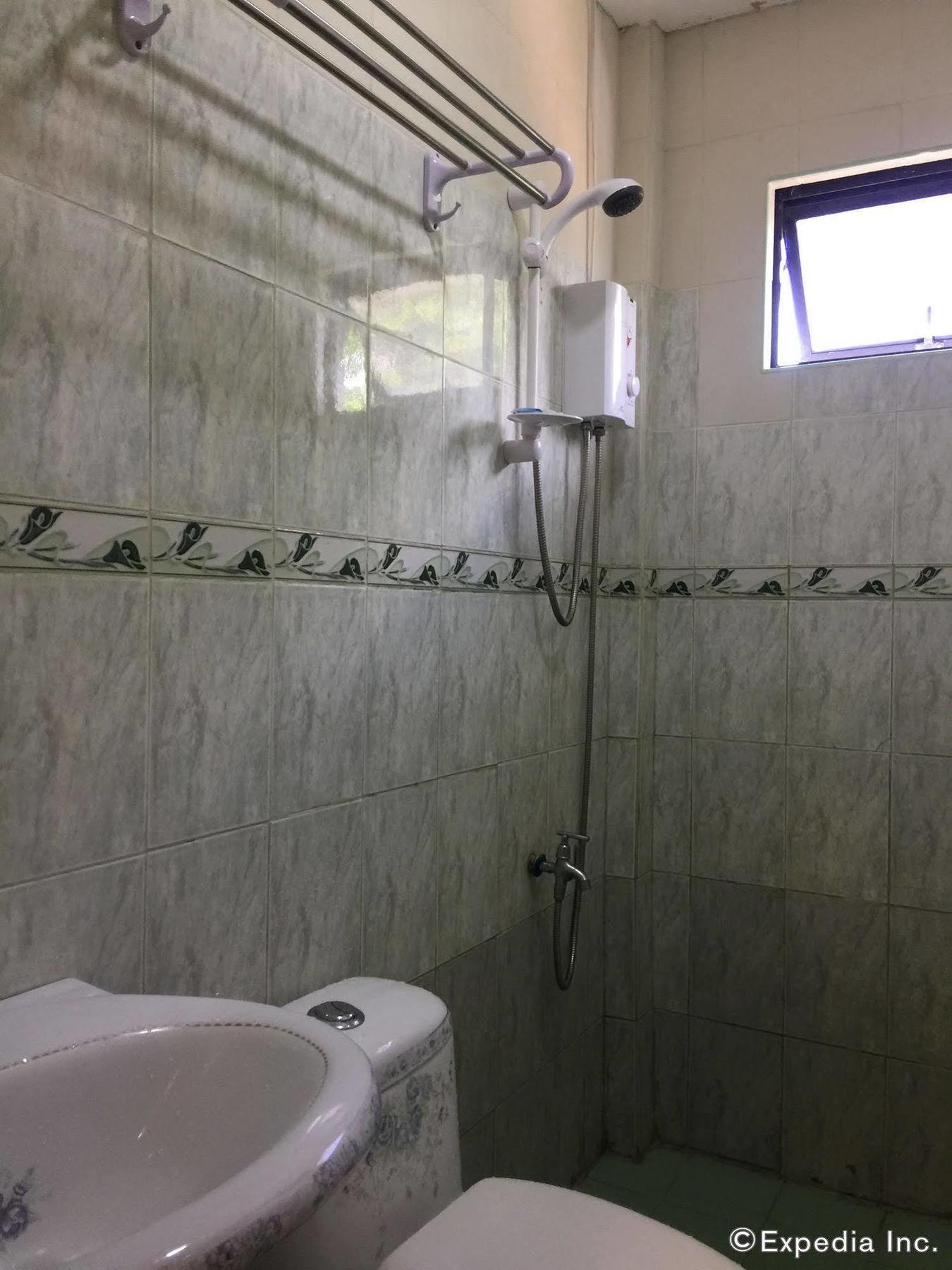 קורון Ricardo Valley Inn מראה חיצוני תמונה