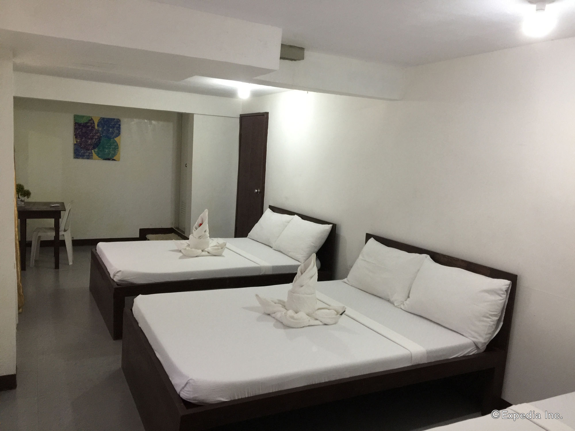 קורון Ricardo Valley Inn מראה חיצוני תמונה