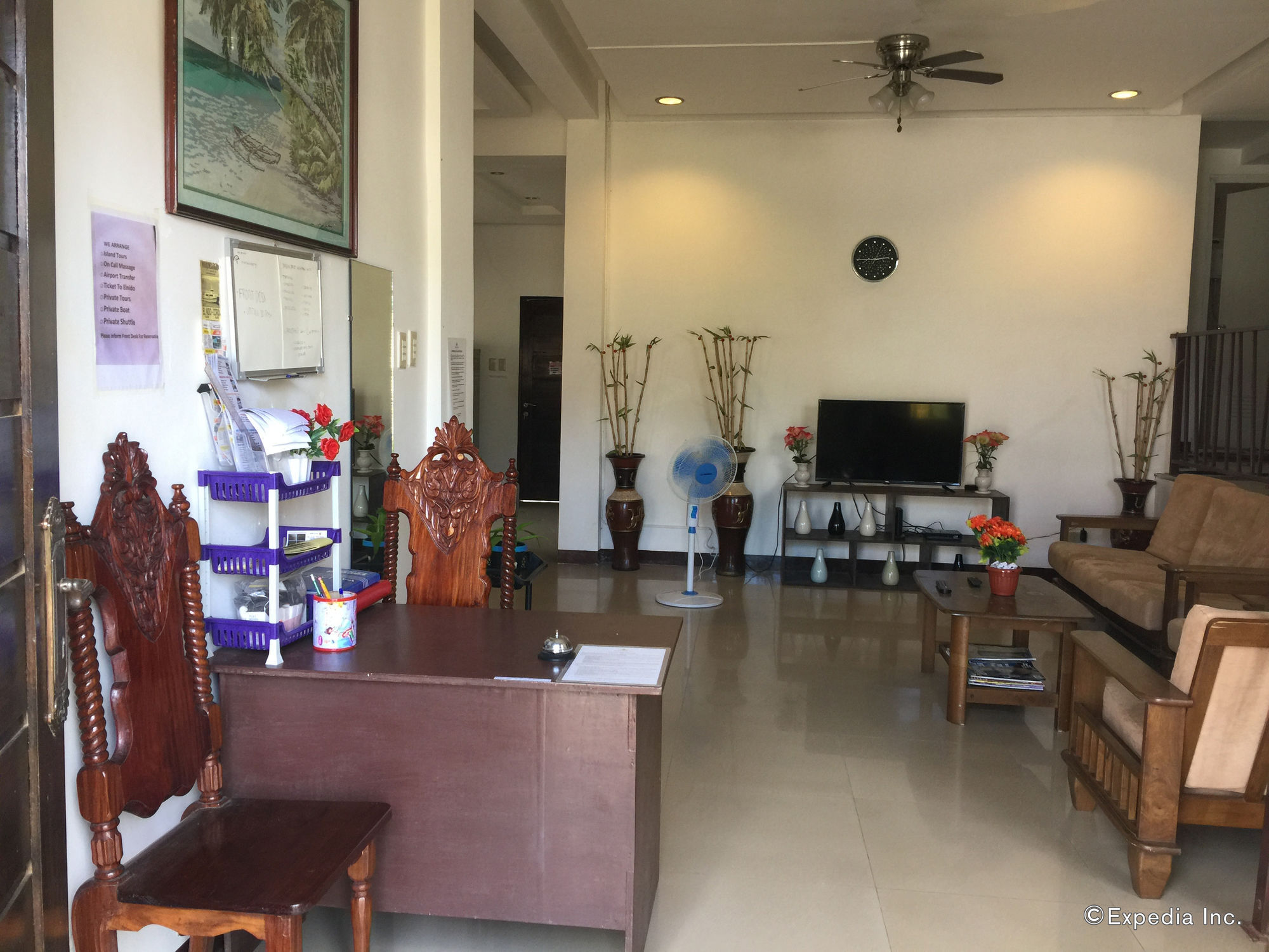 קורון Ricardo Valley Inn מראה חיצוני תמונה